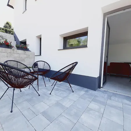 Bee-apartment In A Quiet Neighbourhood Lesce (Upper Carniola)