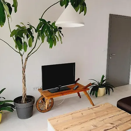 Apartment Bee Lesce (Upper Carniola)
